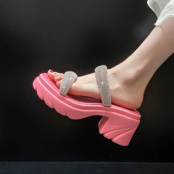 Женские тапочки 2023, Летняя новая женская обувь, Роскошные стразы, Современная обувь на платформе и высоком каблуке, легкие нескользящие сандалии-платья