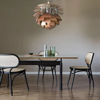 Обеденные стулья из ротанга в стиле ретро Дизайнерская мебель для столовой Ресторанный стул из массива дерева Минималистичное современное кресло с одной спинкой