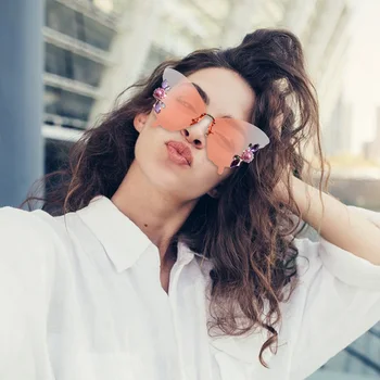 Солнцезащитные очки в форме бабочки Без оправы, инкрустированные бриллиантами и жемчугом, модные солнцезащитные очки для женщин, очки с градиентным цветом UV400